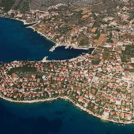 And Astoria דירה
