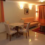 Appartement And Astoria *