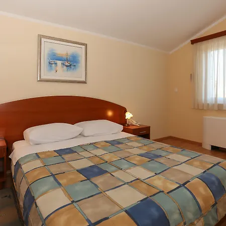 Appartement And Astoria *