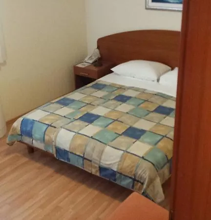 Appartement And Astoria *