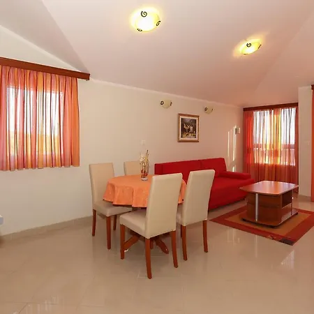 And Astoria Appartement Seget Vranjica