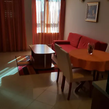 Appartement And Astoria